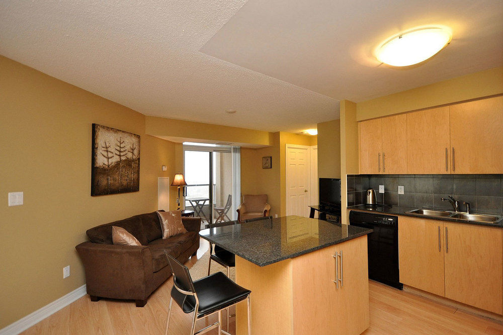 Napa Furnished Rental Apartments Square One ميسيسوجا المظهر الخارجي الصورة
